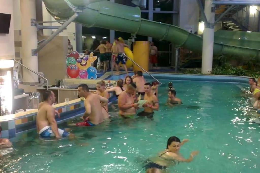 Corvin Apartman Gyula Luaran gambar