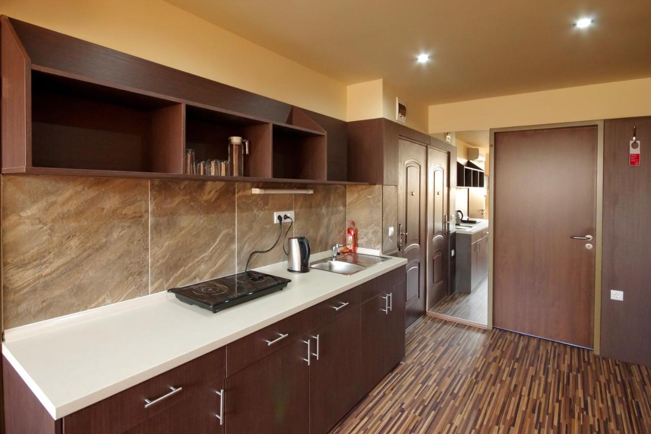 Corvin Apartman Gyula Luaran gambar